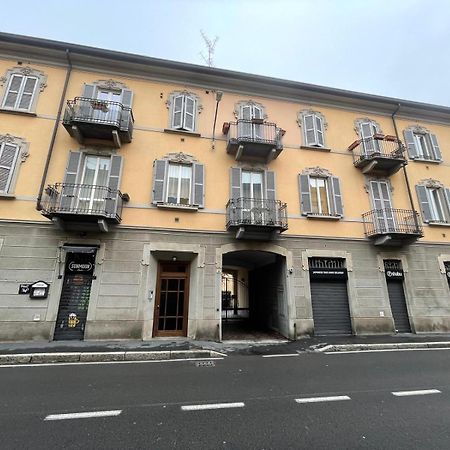 Gelsomino Appartamento Con Posto Auto Nel Centro Di Monza Eksteriør bilde